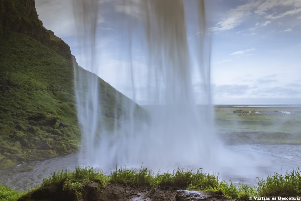 En este momento estás viendo Las cascadas y cañones más impresionantes de Islandia