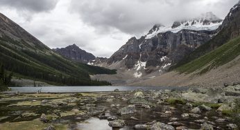 El Lago Moraine y el Cañón Johnston