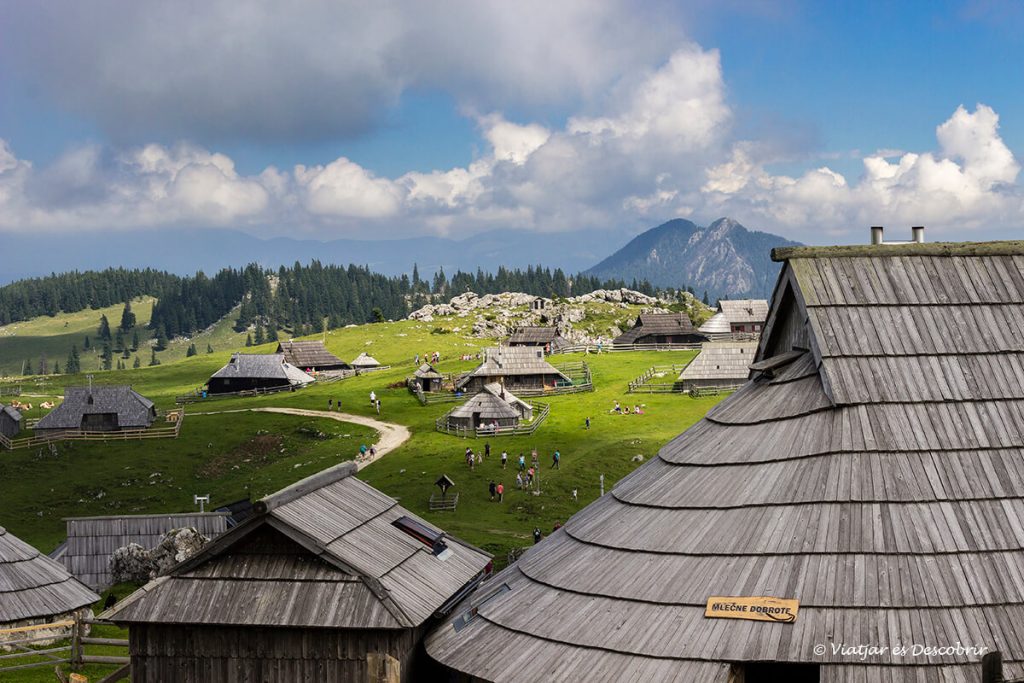 velika-planina-los-prados-alpinos-m-s-famosos-de-eslovenia-viajar-es