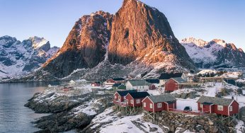 Ruta en coche por las Islas Lofoten: de Leknes a Reine