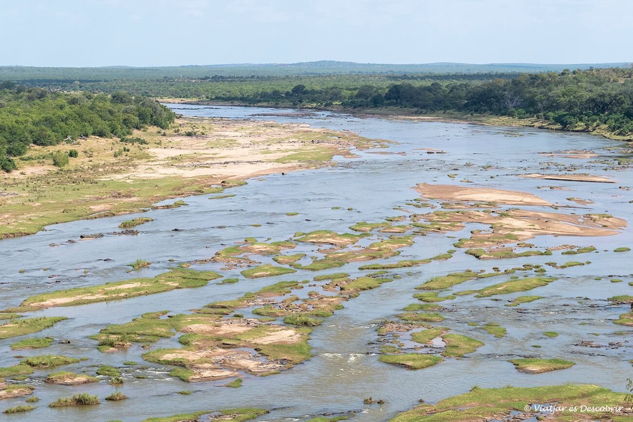 paisaje del río Olifants durante el mes de Abril