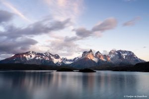 Lee más sobre el artículo Mejores Trekkings en Torres del Paine: 10 senderos de 1 Día