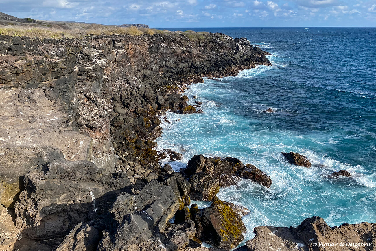 paisaje del acantilado Las Negritas en la isla de san cristóbal