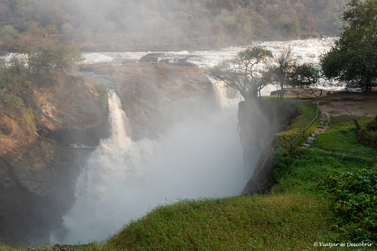 cascadas del parque nacional murchison fallos en uganda