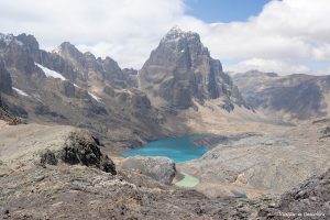 Lee más sobre el artículo Trekking Huayhuash por libre: precio, mejor época y etapas