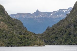 Lee más sobre el artículo Barcazas de la Carretera Austral: cuáles son y cómo reservarlas