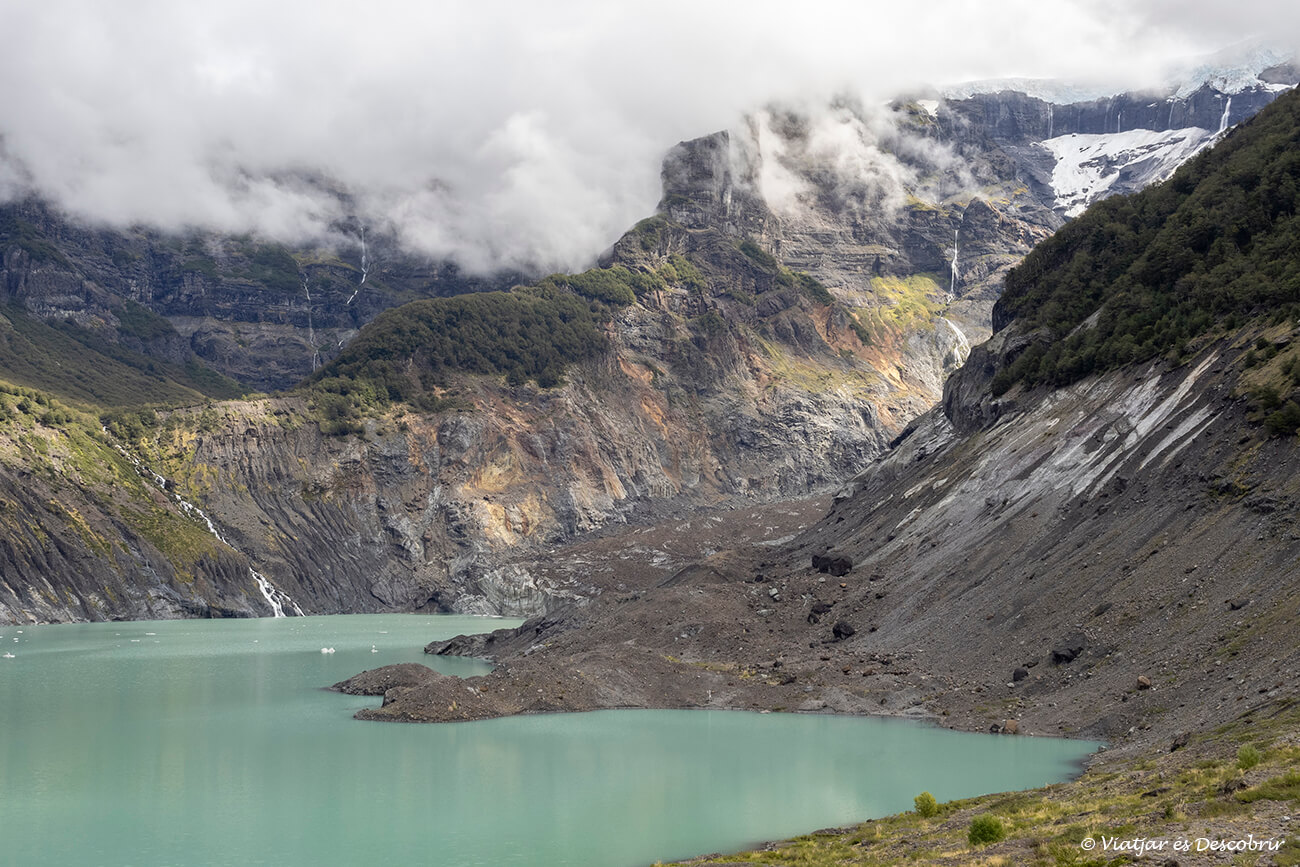 detalles de los colores oscuros del ventisquero Negro