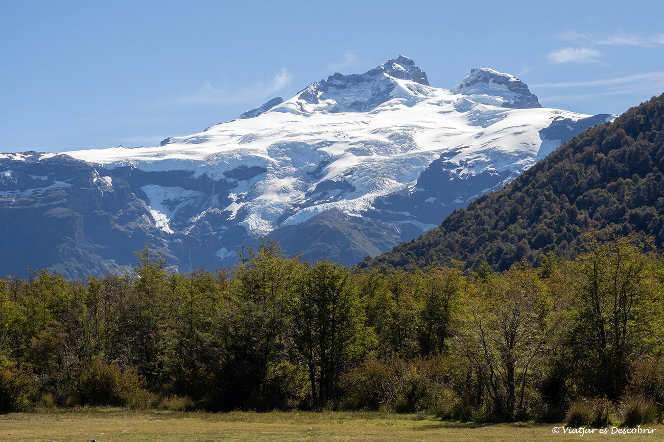 vista de la cima del Cerro Tronador Bariloche desde Pampa Linda