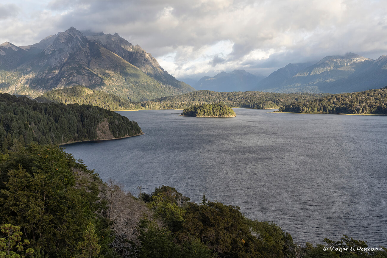 vistas des del mirador Punto Panorámico cerca de Bariloche