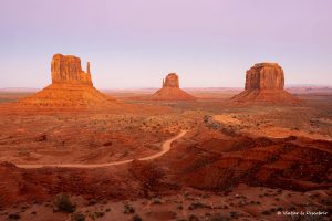 Lee más sobre el artículo Guía de Monument Valley: qué ver, precios y consejos