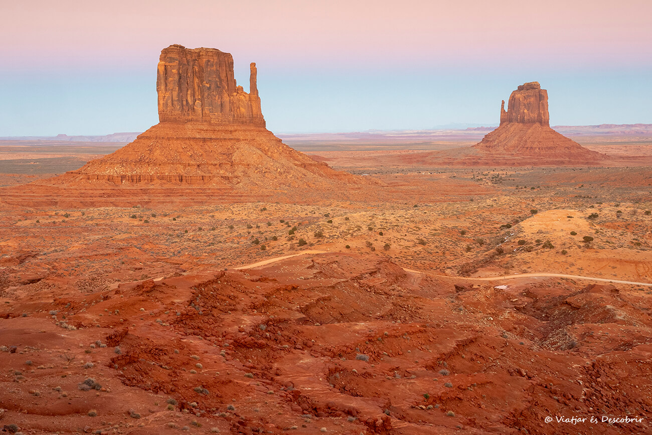 puesta de sol en Monument Valley desde el mirador panorámico clásico