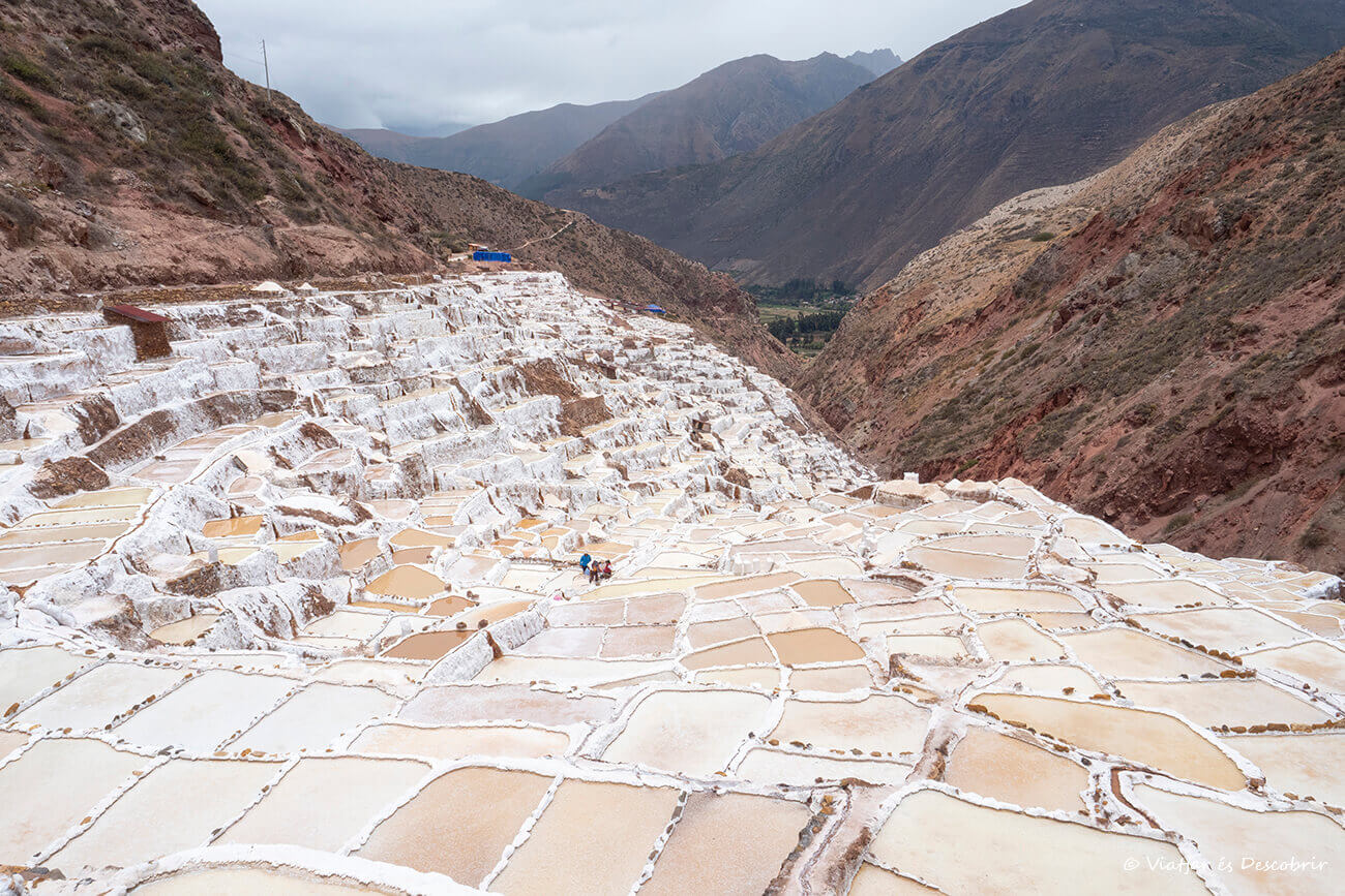 las salinas del Mara cerca de Cusco son también un sitio que varía durante el año y que se puede visitar fácilmente en septiembre